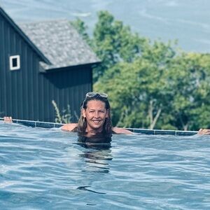 Meet your Posher, Amber